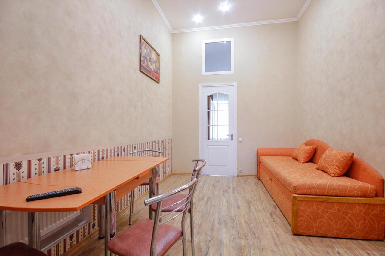 Pushkinskaya 14 Aparts Apartamento Odessa Exterior foto