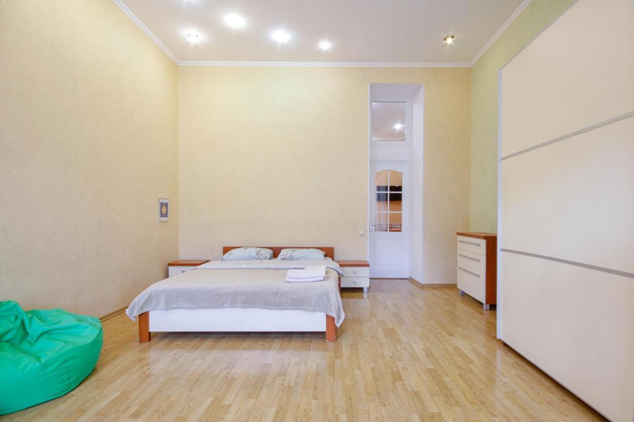 Pushkinskaya 14 Aparts Apartamento Odessa Exterior foto
